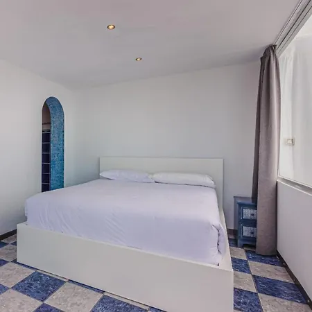 Amazing Penthouse Free Wifi アパート *